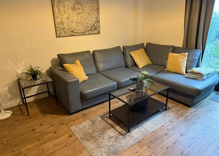 Stylish 2 Bedroom City Escape