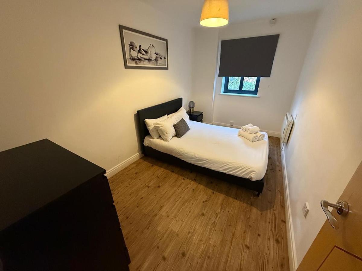Apartment Stylish 2 Bedroom Escape